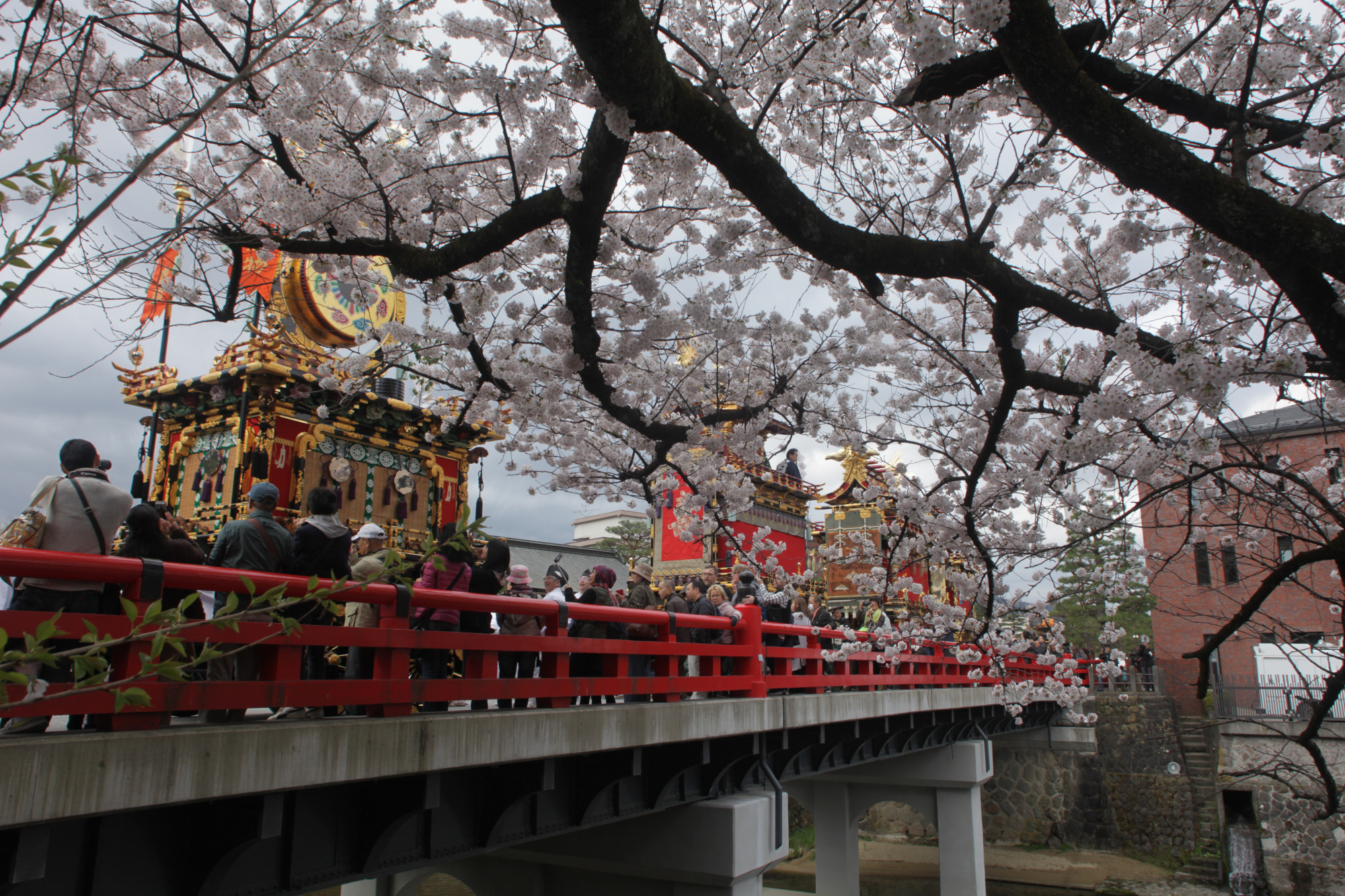 撮影地：中橋