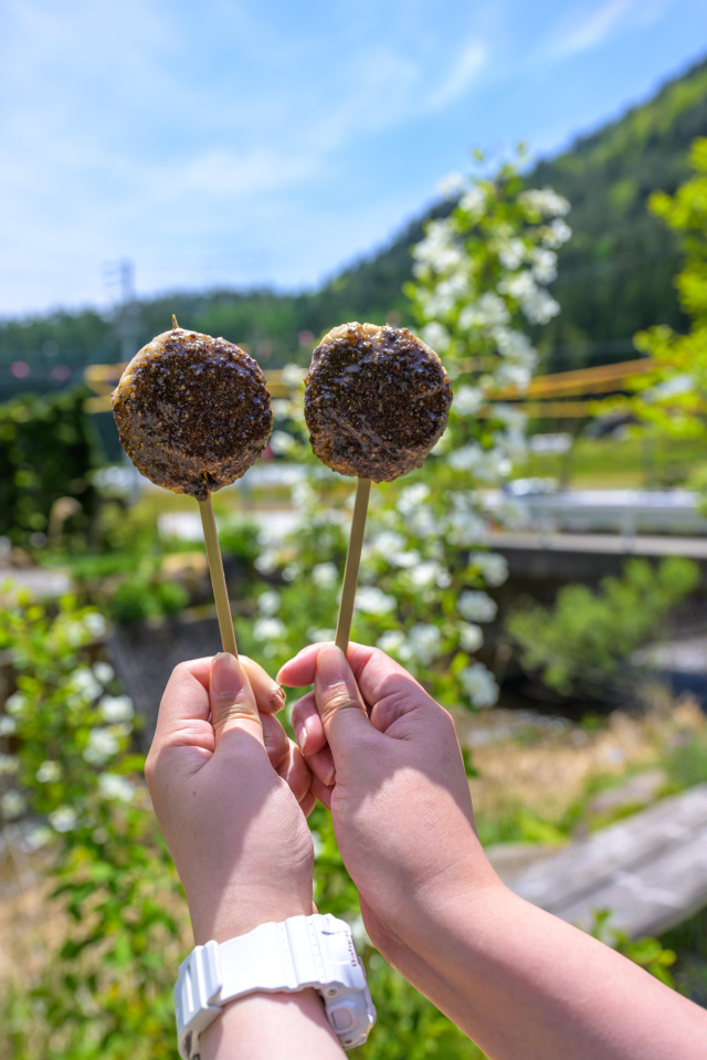 えごま味噌ダレのそば団子